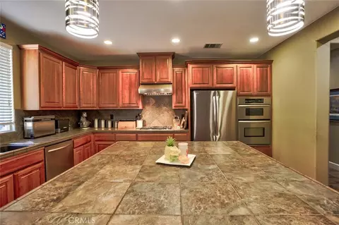 Kitchen - 1254 Lurs Ct, Merced, CA 95348 photo 4 of 7
