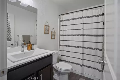 Bath - 727 Veronica Ct, Merced, CA 95341 photo 2 of 2