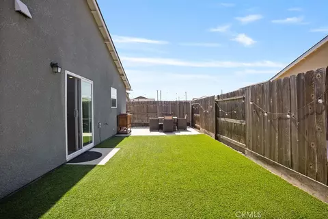 Exterior - 727 Veronica Ct, Merced, CA 95341 photo 3 of 4