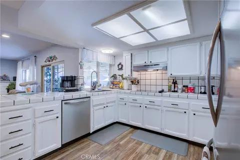 Kitchen - 1146 Gregory Ct, Merced, CA 95340 photo 1 of 4