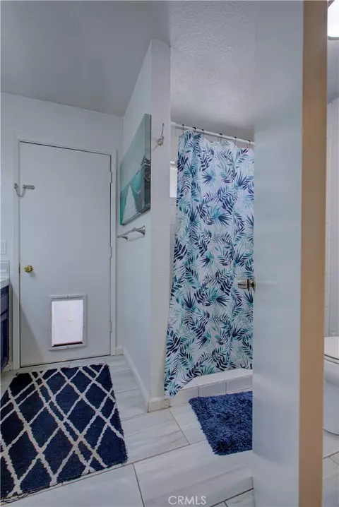 Bath - 1146 Gregory Ct, Merced, CA 95340 photo 4 of 4
