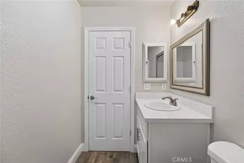 Bath - 336 Serano, Merced, CA 95341 photo 2 of 2