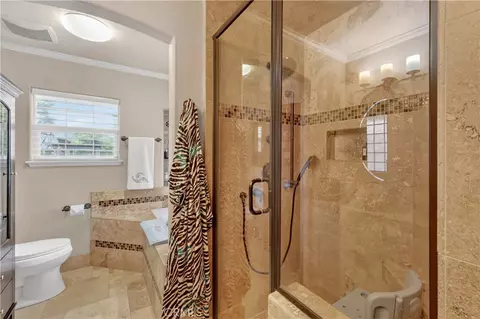 Bath - 3629 N N Lk, Merced, CA 95340 photo 5 of 9