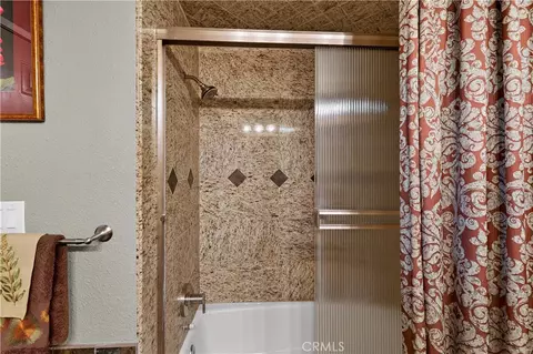 Bath - 3629 N N Lk, Merced, CA 95340 photo 9 of 9