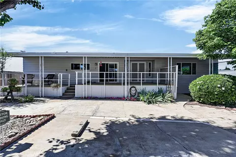 2240 Golden Oak Ln #11, Merced, CA 95341