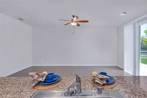 Living - 1476 Dynes, Merced, CA 95348 photo 2 of 4