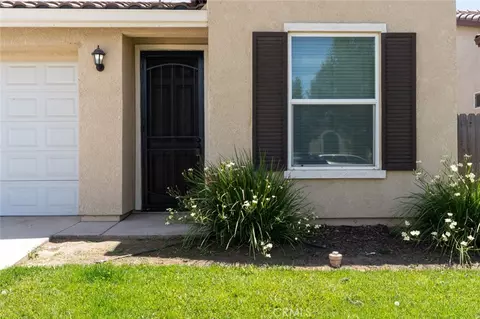 Exterior - 1476 Dynes, Merced, CA 95348 photo 4 of 10