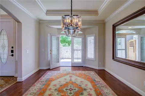 Entry Way - 591 Bobolink Ct, Merced, CA 95340 photo 2 of 11