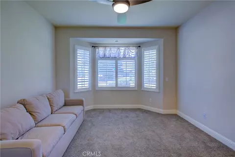Living - 591 Bobolink Ct, Merced, CA 95340 photo 7 of 9