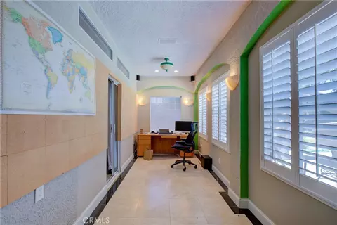 Entry Way - 591 Bobolink Ct, Merced, CA 95340 photo 9 of 11