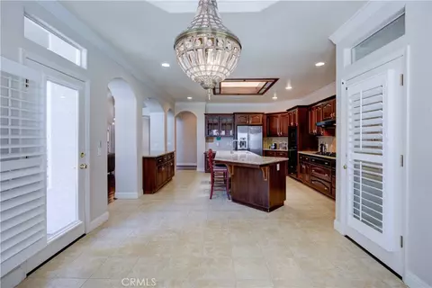 Entry Way - 591 Bobolink Ct, Merced, CA 95340 photo 4 of 11