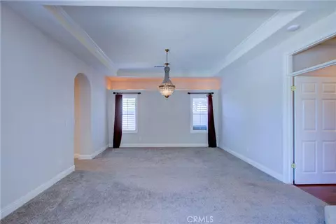 Living - 591 Bobolink Ct, Merced, CA 95340 photo 8 of 9