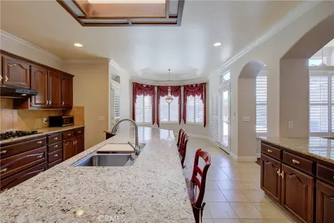 Kitchen - 591 Bobolink Ct, Merced, CA 95340 photo 2 of 10
