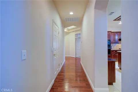 Entry Way - 591 Bobolink Ct, Merced, CA 95340 photo 8 of 11