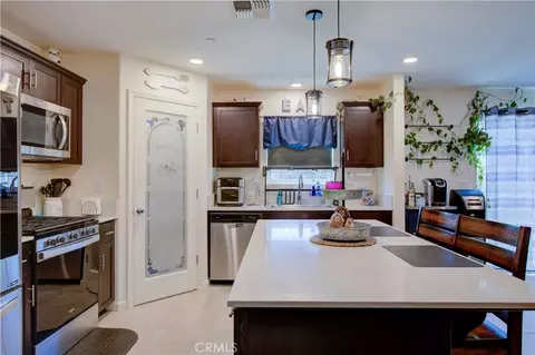 Kitchen - 626 Heitz Ct, Merced, CA 95348 photo 2 of 3