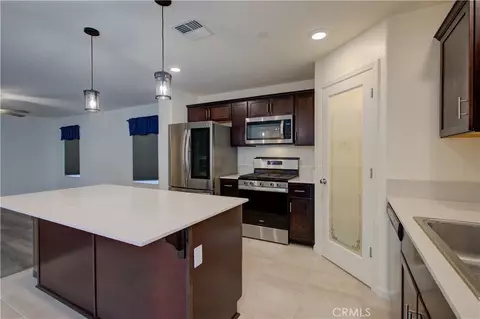 Kitchen - 626 Heitz Ct, Merced, CA 95348 photo 2 of 4