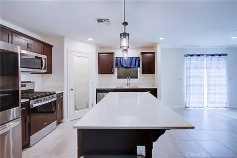 Kitchen - 626 Heitz Ct, Merced, CA 95348 photo 4 of 4