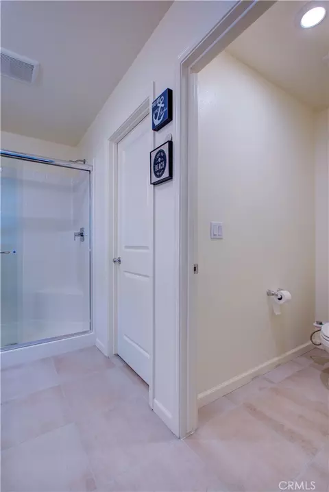 Bath - 626 Heitz Ct, Merced, CA 95348 photo 6 of 6
