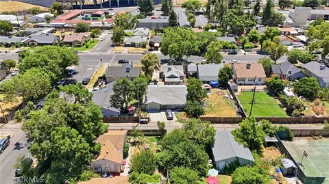 View/Area - 175 E Main, Merced, CA 95340 photo 1 of 20