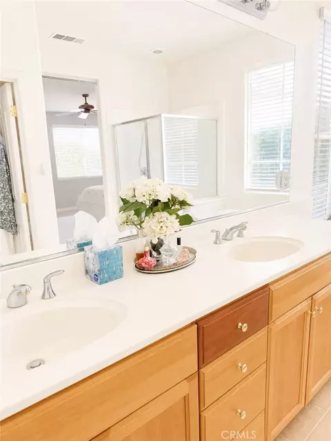 Bath - 1396 Belmont, Merced, CA 95348 photo 3 of 4