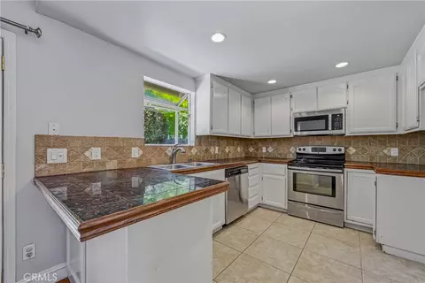 Kitchen - 1445 Cameron Ln, Merced, CA 95340 photo 1 of 4