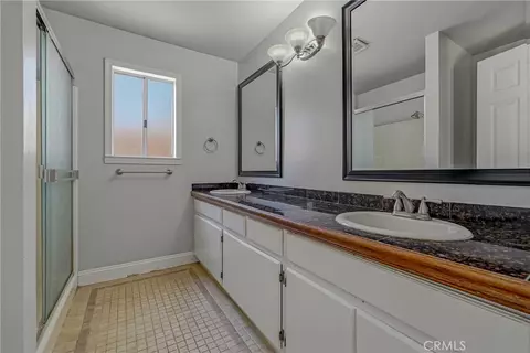 Bath - 1445 Cameron Ln, Merced, CA 95340 photo 2 of 2