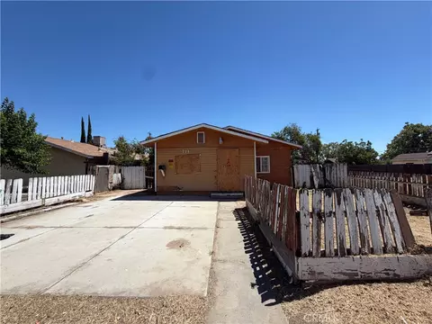 711 S G, Madera, CA 93637