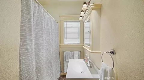 Bath - 115 W 19th, Merced, CA 95340 photo 1 of 1