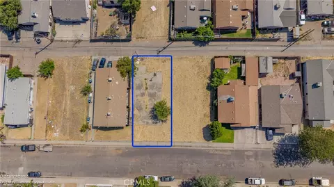 240 E 10th St, Merced, CA 95341