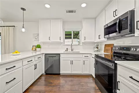 Kitchen - 3635 Quail, Merced, CA 95340 photo 4 of 5