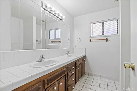 Bath - 3553 Beals, Merced, CA 95348 photo 1 of 3