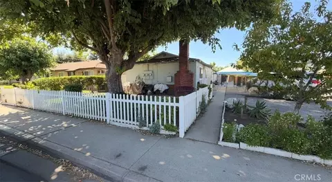 570 E A, Oakdale, CA 95361