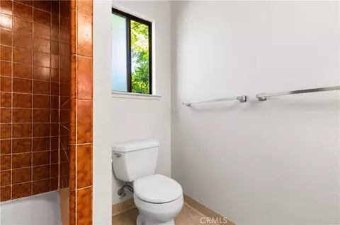 Bath - 59 W 27th, Merced, CA 95340 photo 5 of 5