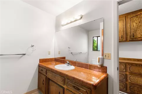 Bath - 59 W 27th, Merced, CA 95340 photo 4 of 5