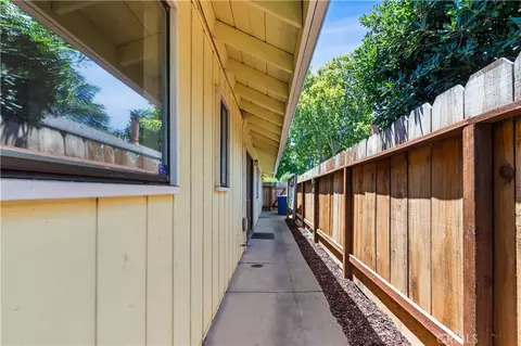 Exterior - 59 W 27th, Merced, CA 95340 photo 4 of 8