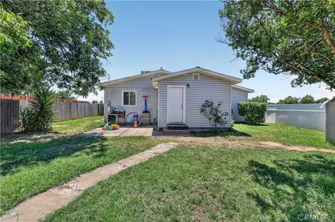 Exterior - 1565 E Santa Fe, Merced, CA 95340 photo 3 of 6