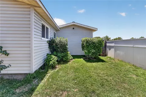 Exterior - 1565 E Santa Fe, Merced, CA 95340 photo 6 of 6