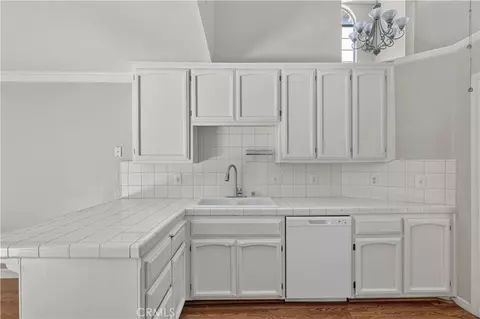 Kitchen - 3054 Silver Elm Ct, Merced, CA 95340 photo 2 of 3
