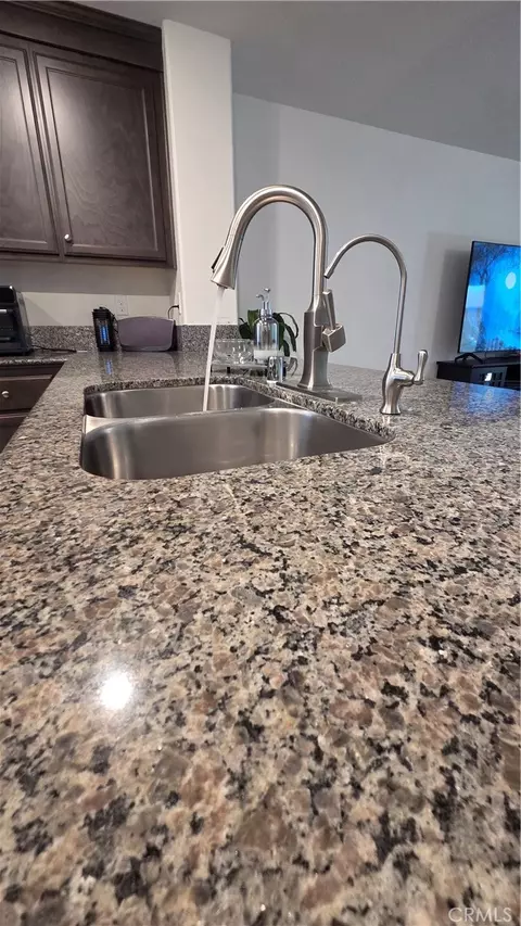 Kitchen - 739 Marcus Ct, Merced, CA 95341 photo 5 of 7