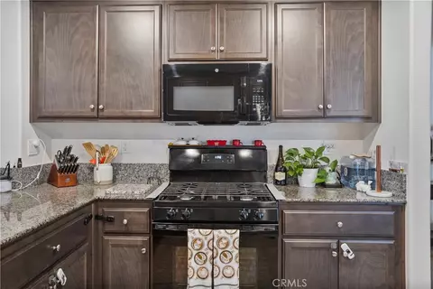 Kitchen - 739 Marcus Ct, Merced, CA 95341 photo 4 of 7