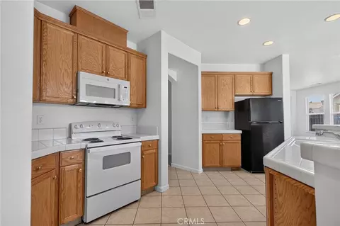 Kitchen - 3726 Crane, Merced, CA 95348 photo 3 of 7