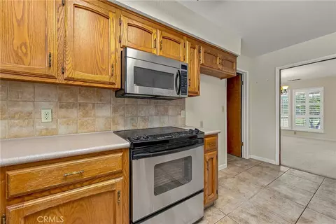 Kitchen - 2163 Bennington Ct, Merced, CA 95340 photo 4 of 5