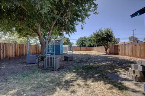 Exterior - 636 W 25th, Merced, CA 95340 photo 4 of 5