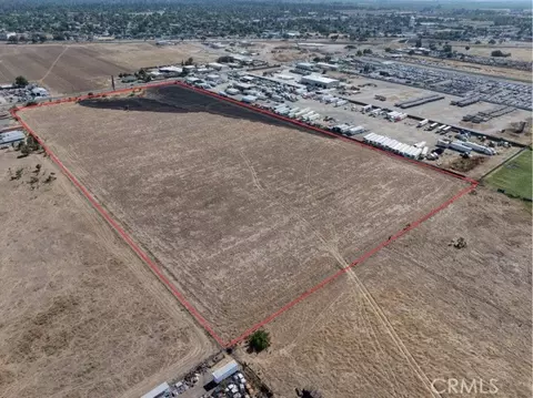 864 E Childs, Merced, CA 95341 photo 4