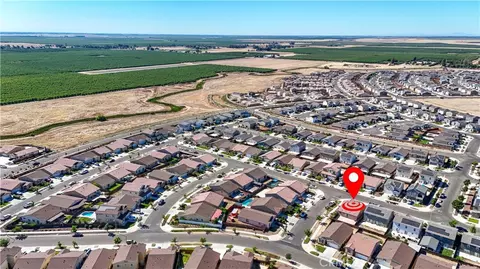 View/Area - 714 Suzanne, Merced, CA 95348 photo 7 of 12