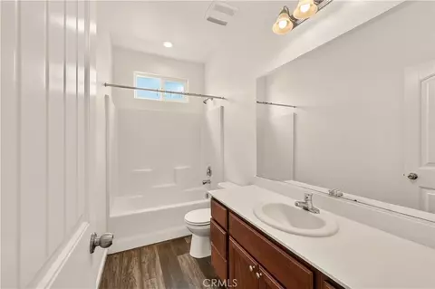 Entry Way - 714 Suzanne, Merced, CA 95348 photo 4 of 10
