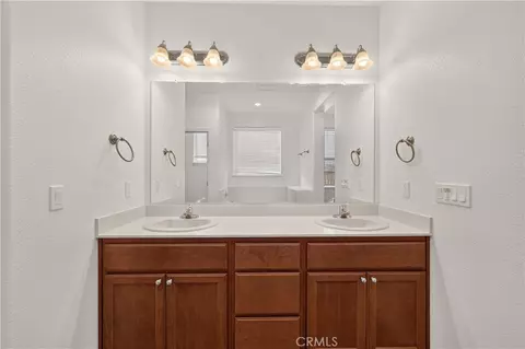 Bath - 714 Suzanne, Merced, CA 95348 photo 1 of 1