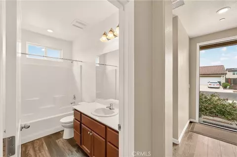 Entry Way - 714 Suzanne, Merced, CA 95348 photo 3 of 10