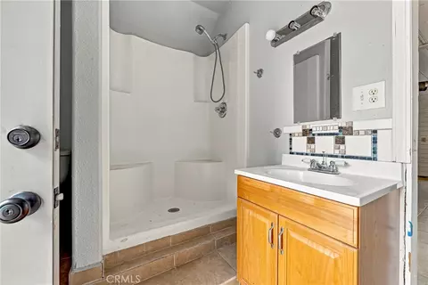 Bath - 1950 Union Ave, Merced, CA 95340 photo 2 of 2