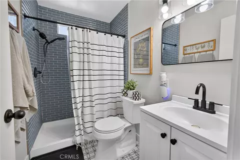 Bath - 1399 E 23rd St, Merced, CA 95340 photo 1 of 1
